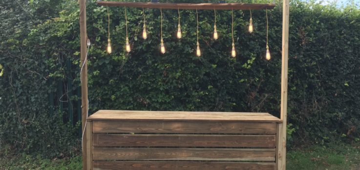 Rustic bar with Edisonlights