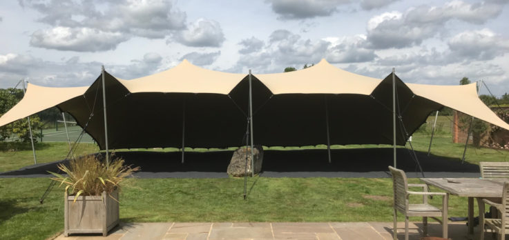 Stretch Tent in Graden