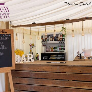 rustic bar for wedding-min