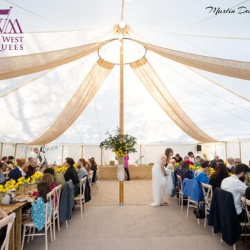 wedding breakfast in vintage marquee-min