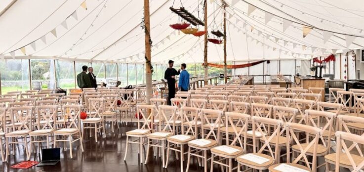 Wedding ceremony seating